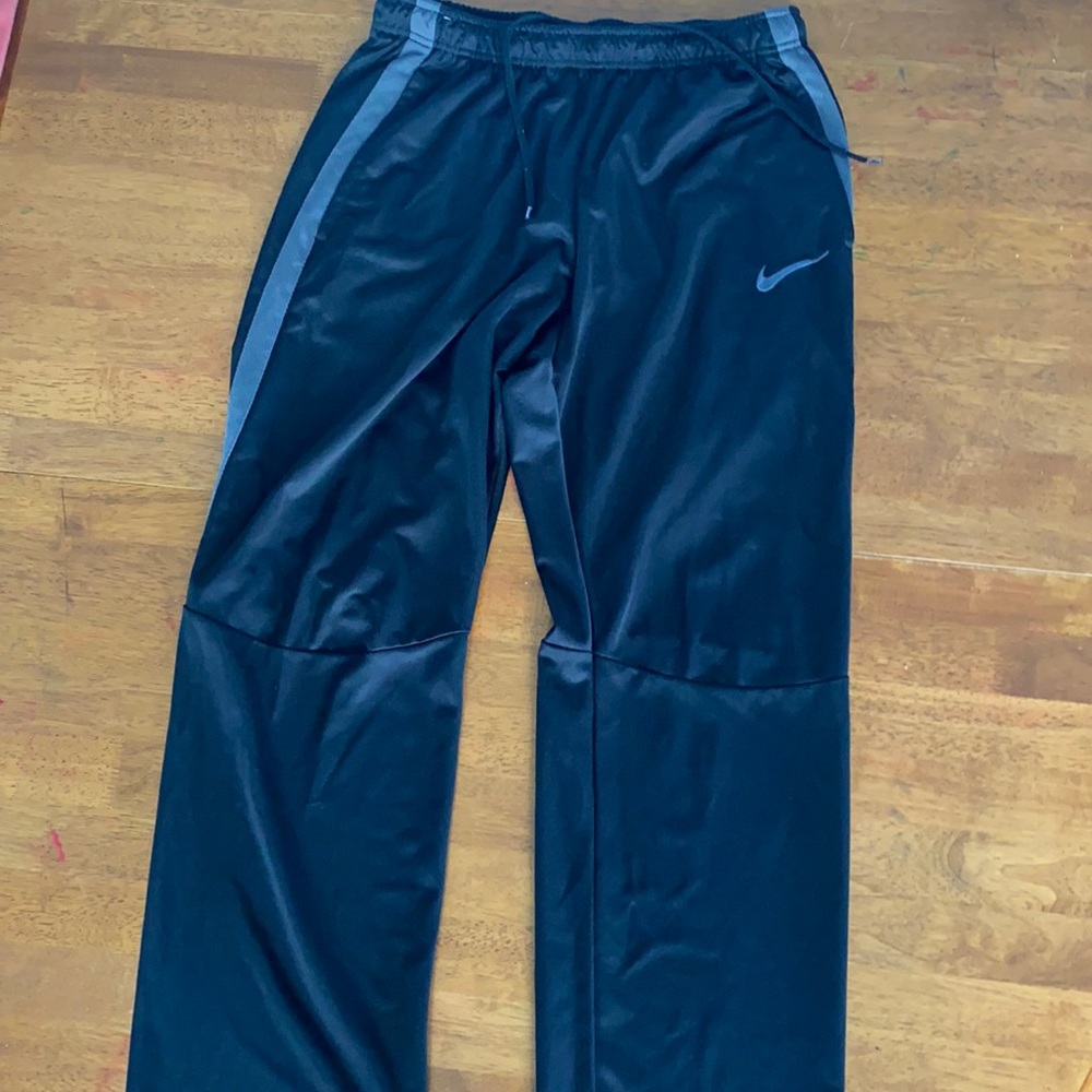 Nike dry fit loose fit pants